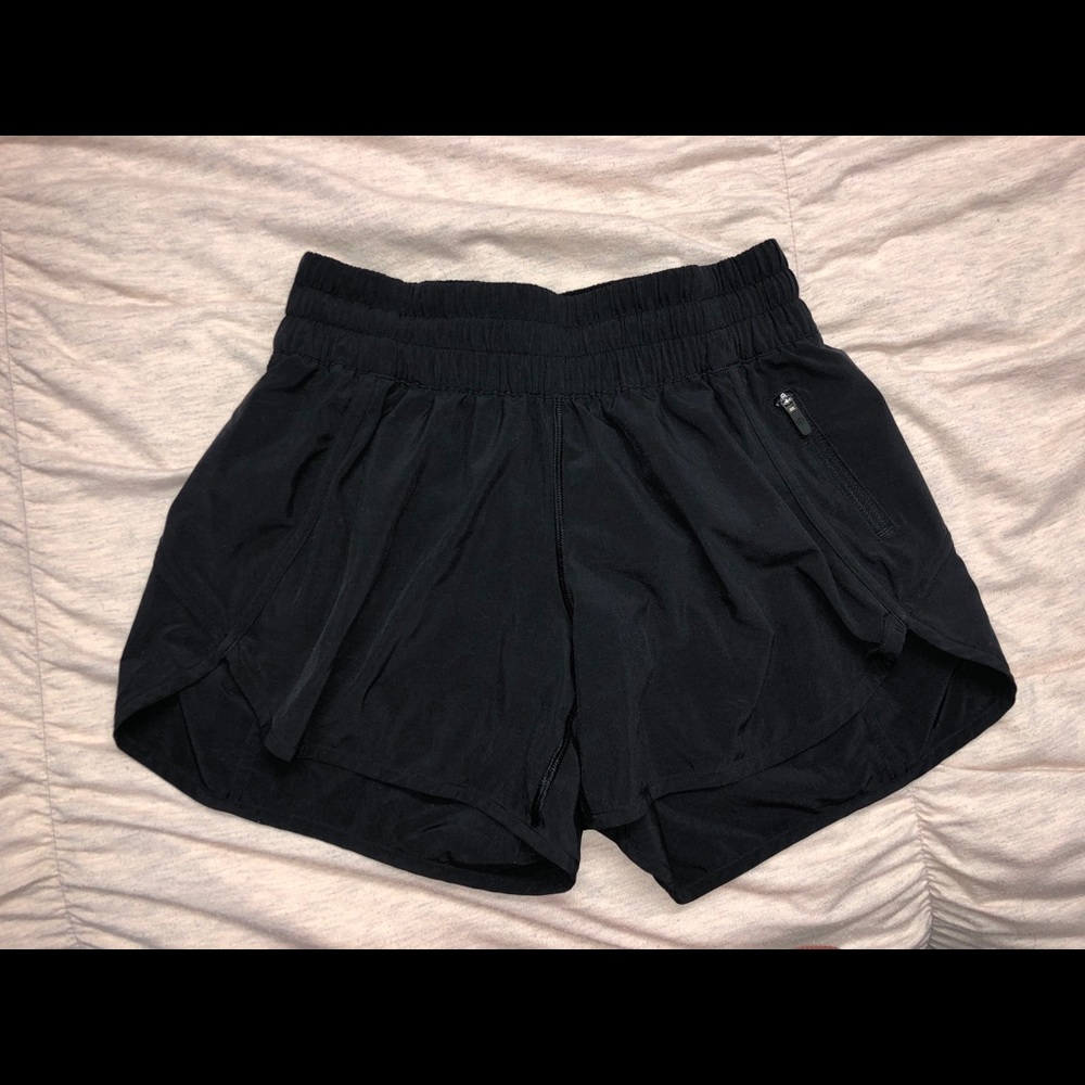 lululemon tracker shorts